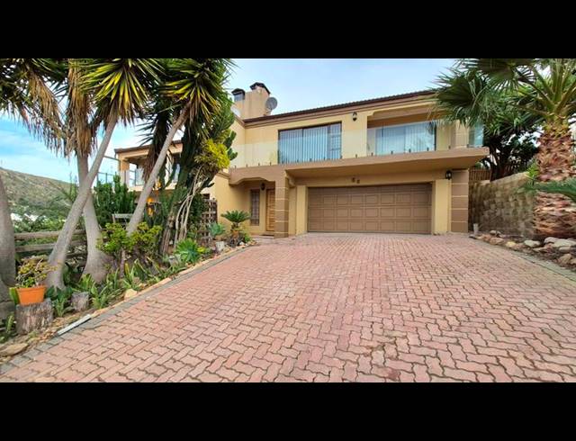 3 BEDROOM TOWNHOUSE FOR SALE IN ISLAND VIEW